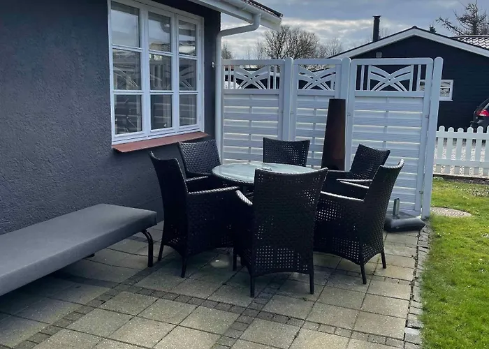 Σπίτι διακοπών Lovely 80 M From The Water *