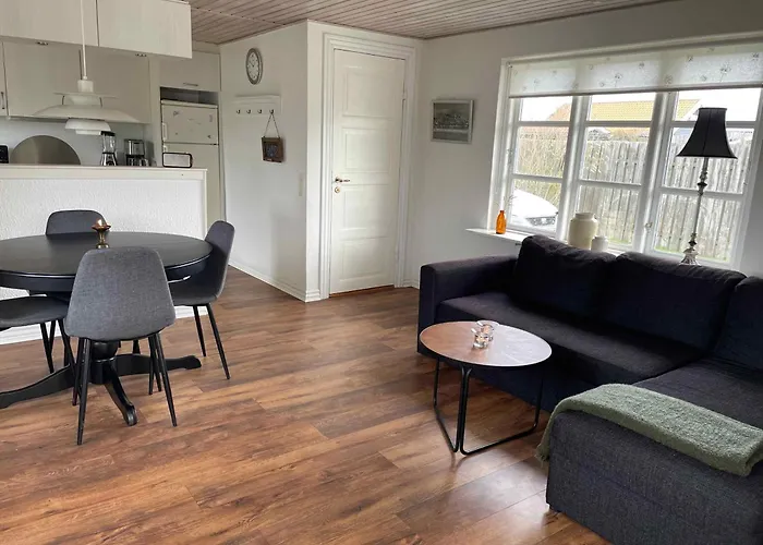 Σπίτι διακοπών Lovely 80 M From The Water