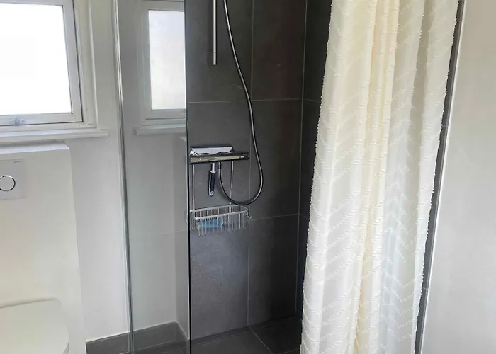 Lovely 80 M From The Water